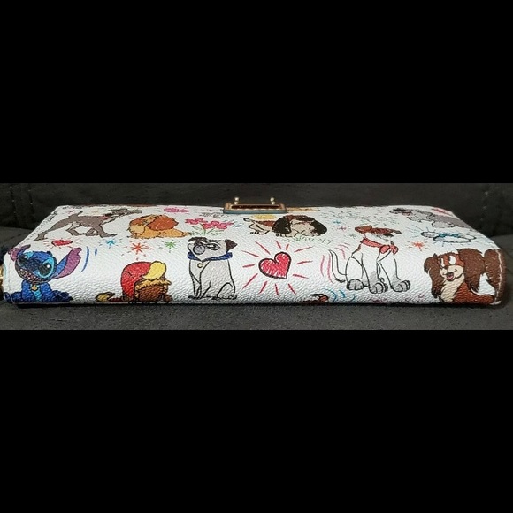 NWT Dooney and Bourke Disney Dogs Sketch Wallet - Picture 4 of 7
